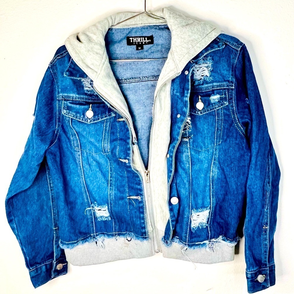Thrill Jeans Chic Distressed Contrast Hooded Denim Jacket Pockets Size Medium - Picture 2 of 8